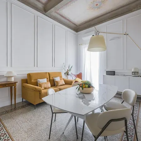 Apartament - Frescoes Elegance *