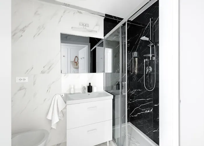 - Frescoes Elegance شقة *